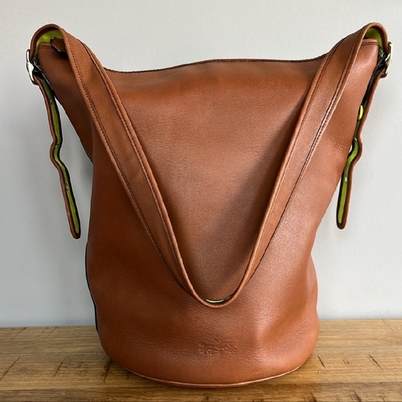 2014 Coach Duffle Bag - Picture 3 of 16